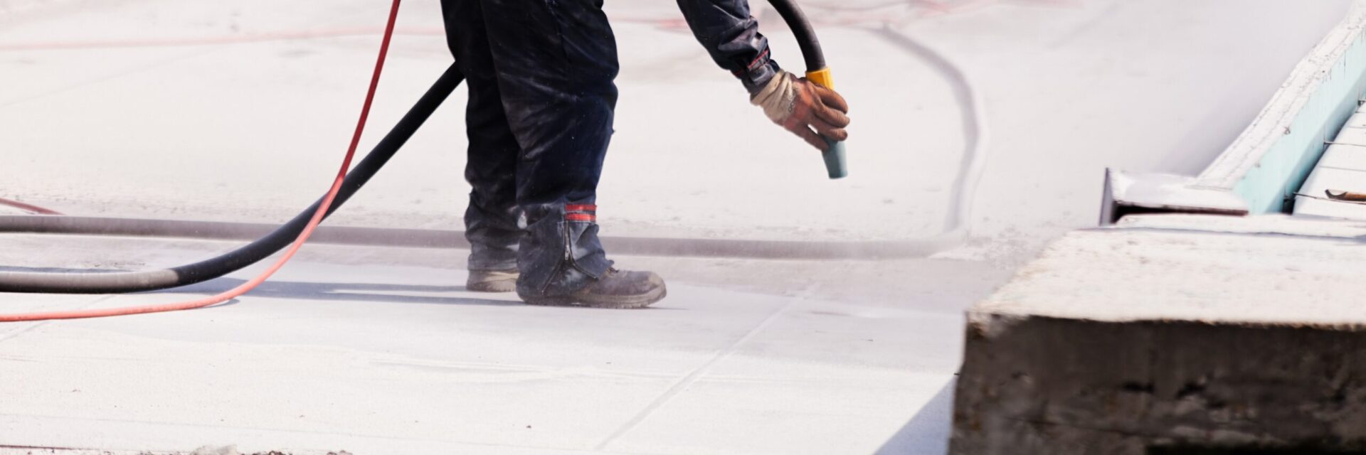 dry-ice-cleaning-split-image-bottom